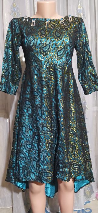 Вечерние платья в