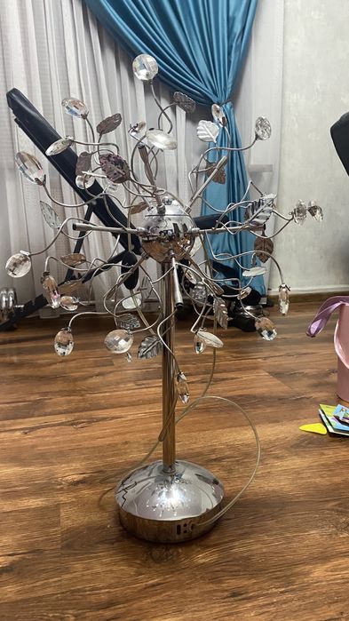 Светильник две штук