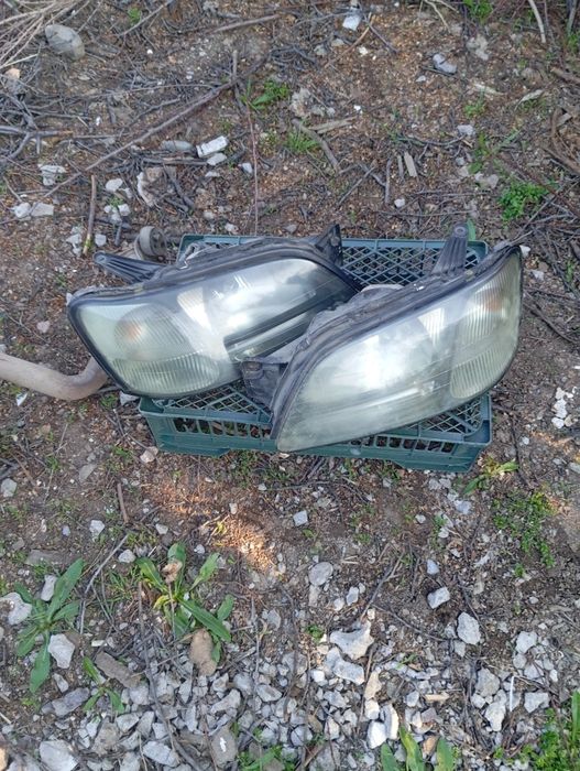 Продам фары от Субару аутбак