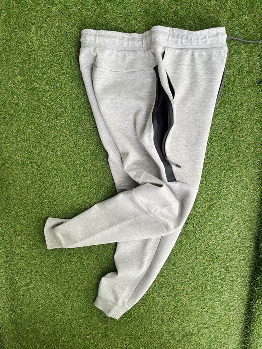 Мъжко долнище : Nike Fleece Tech L