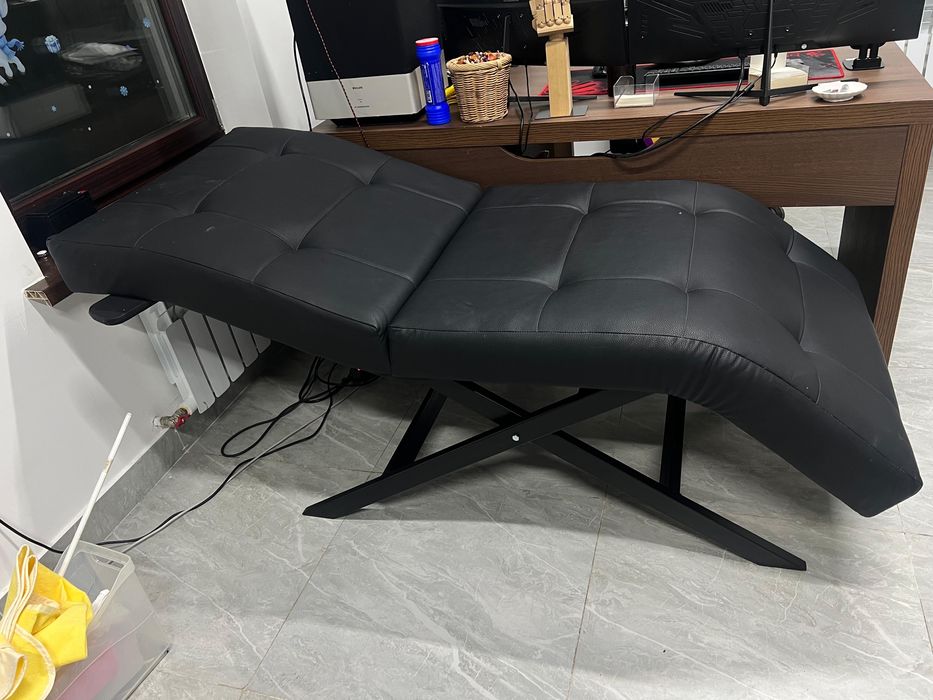 Продам кушетку для салона красоты