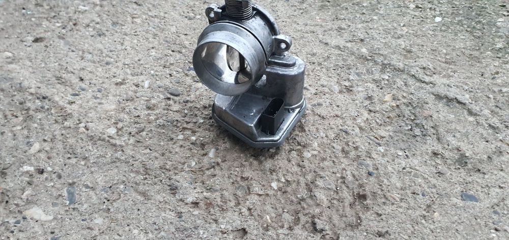 Clapeta acceleratie bmw e60 e61 e70 e71 e65 e90 e92 e87 3.0d m57
