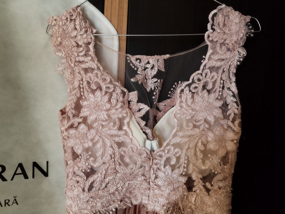 Rochie eleganta creație Oana Șeran