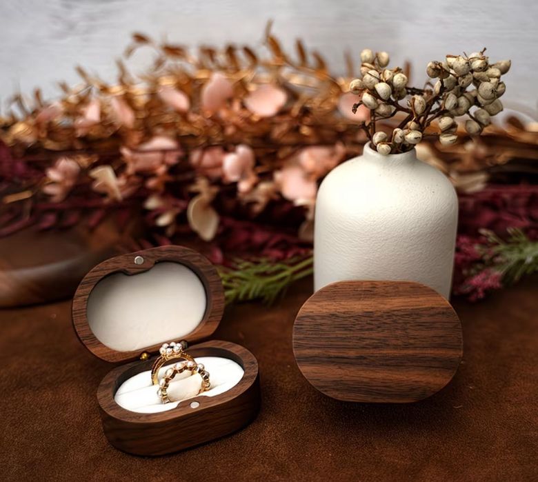 Cutii bijuterii personalizate