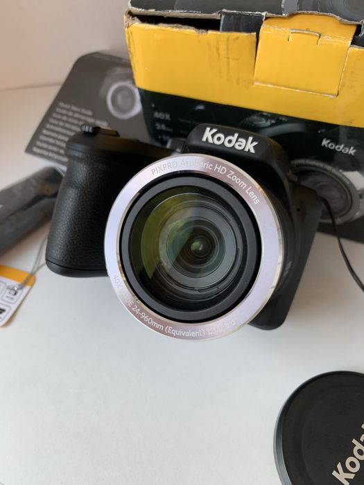 Camera Foto Digitala KODAK PixPro AZ401 Black, 16 MP, 40X Optical Zoom,  HD Video, Image Sensor CCD