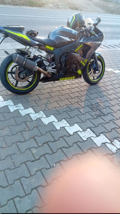 Yamaha R6 2004  de vanzare ,3550 euro