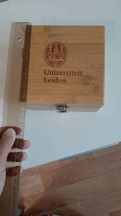 Шкатулка деревянная