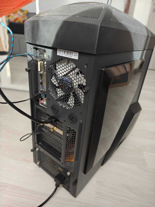 PC Gaming cu Intel i7, GTX 1080 si 16GB RAM