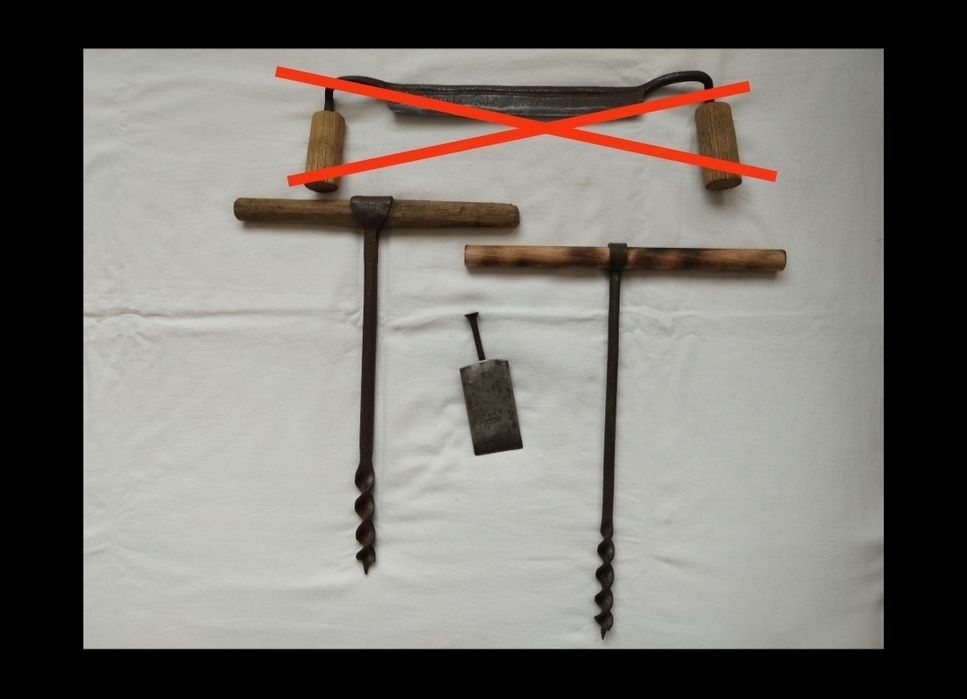 Стар автентичен свредел, нож за ренде, инструменти