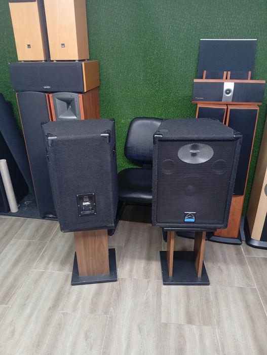 Професионални тонколони Wharfedale PRO vs-12