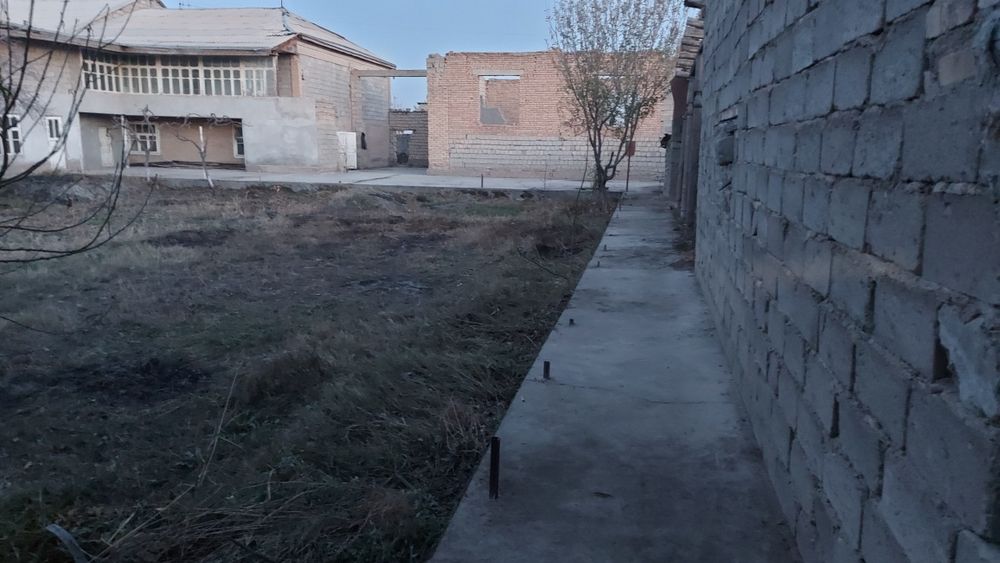 Самарканд саёхатда жойлашган 25 сутик ховли сотилади