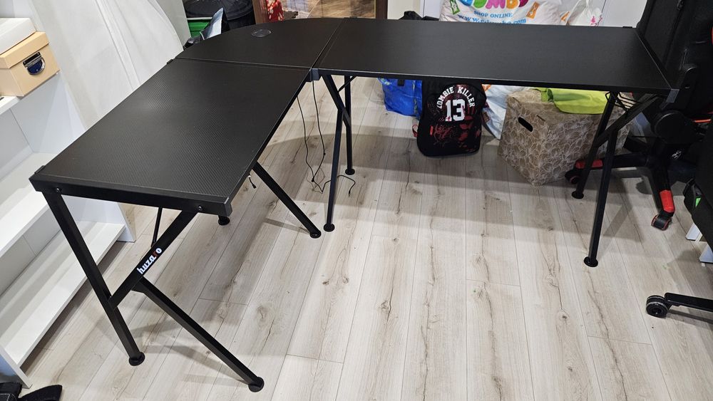 Ъглово геймърско бюро HUZARO HERO 6.3, 154/117/74 см - Черен RGB