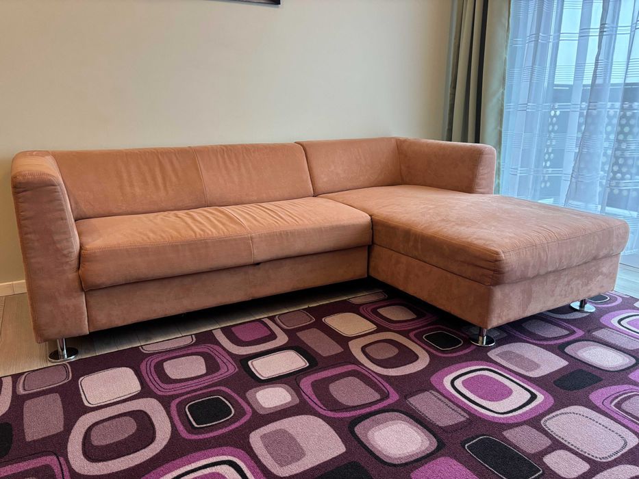 Vand coltar modern si foarte confortabil ideal pentru living!