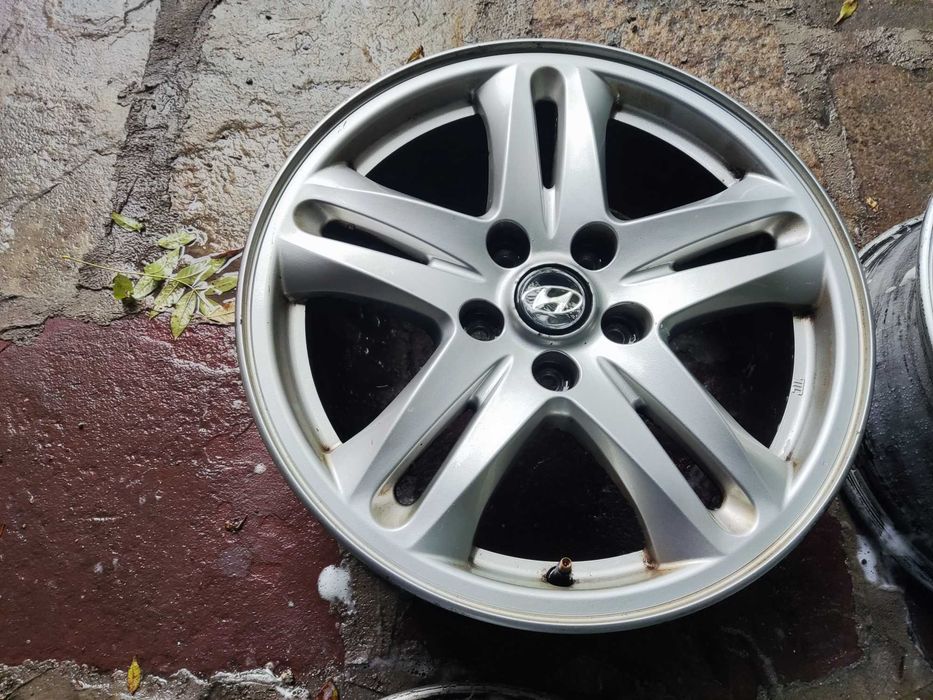 Хюндай Санта Фе 17 цoла oригинални лeти джaнти 5х114,3 Hyundai 5x114,3