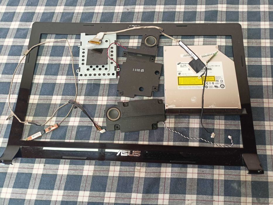 Elemente Asus N73 N73J