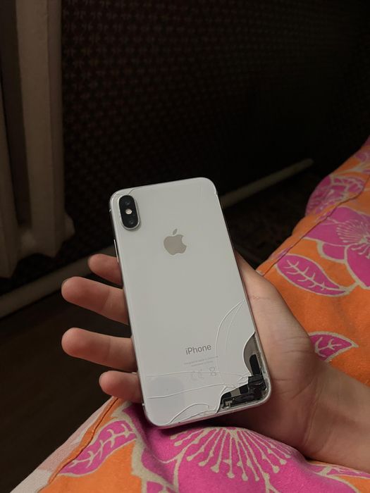 IPhone X 64 гб очень хороший