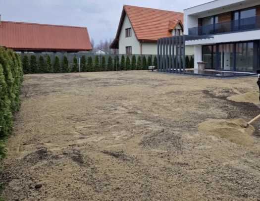 Gazon Rulou si Insamantare