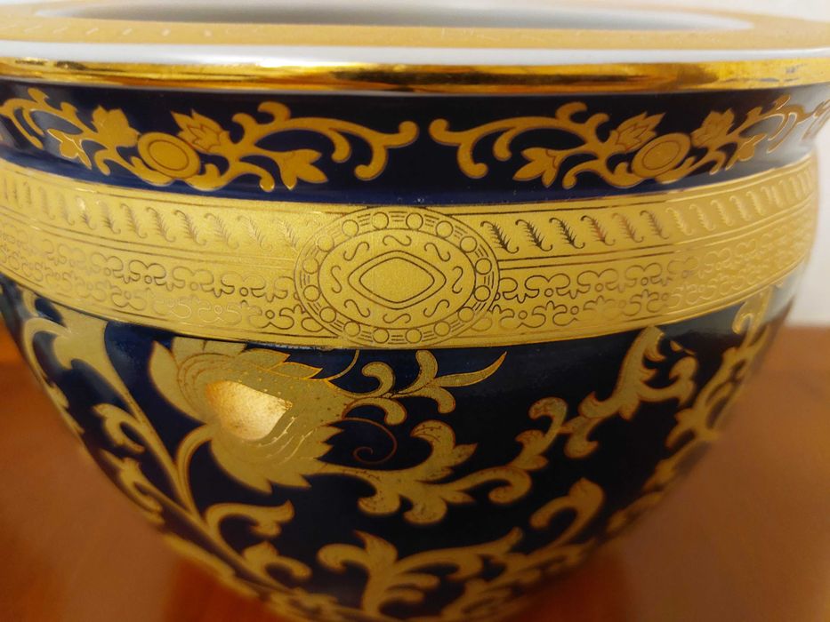 Jardiniera nobila nefolosita decor auriu albastru cobalt