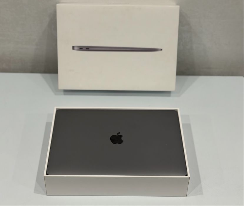 MacBook Air M1 / 512GB/ В отличном состоянии