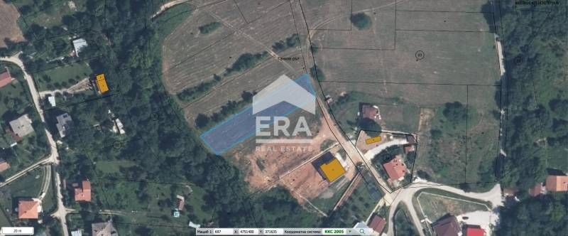 Парцел УПИ в гр. Правец за строеж на къща с панорама