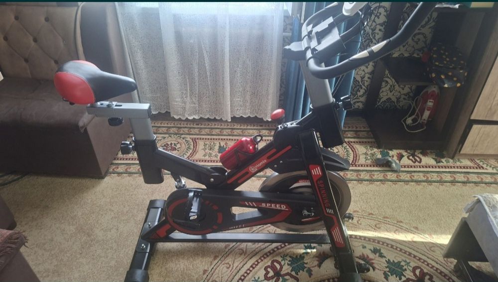 VeloTrenajyor yangi holatda,1 oy ham ishlamagan