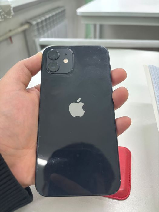 Продам айфон 12 128gb.