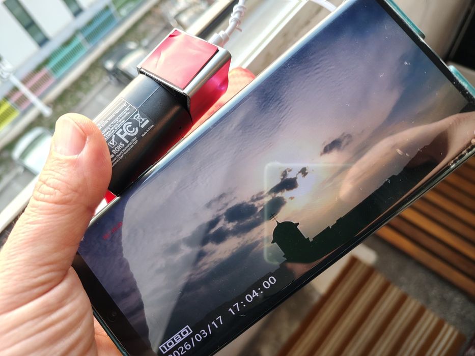Vând camera auto full HD 1080p cu card de 32 gb
