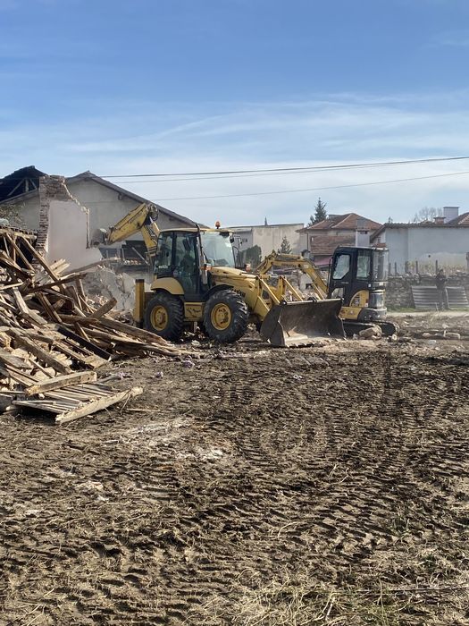 Изграждане на септични ями услуги с багер