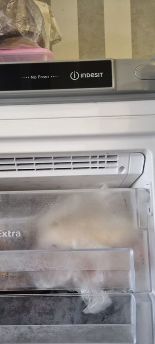 Продам Морозильную камеру Imdesit NoFrost