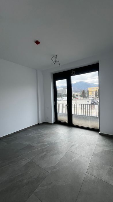 Spațiu comercial 49 mp de închiriat - Brașov, Astra