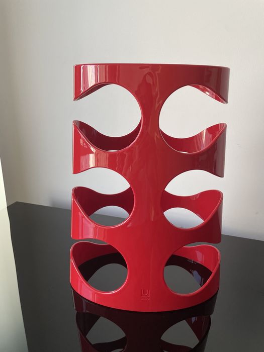 Подставки, полочки для вина