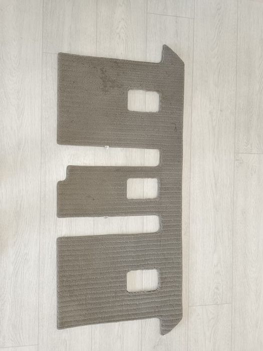 Полики Тойота Естима