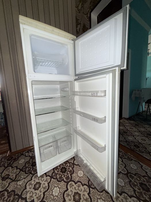 Холодильник Artel