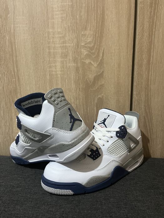 Jordan 4 marimea 43 nefolositi