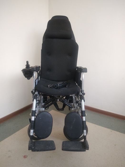 инвалидная коляска
