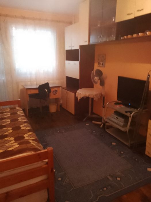 Дава се под наем Тристаен апартамент в Плевен, Идеален център - 65 кв.м за 178.5 € - Снимка #8