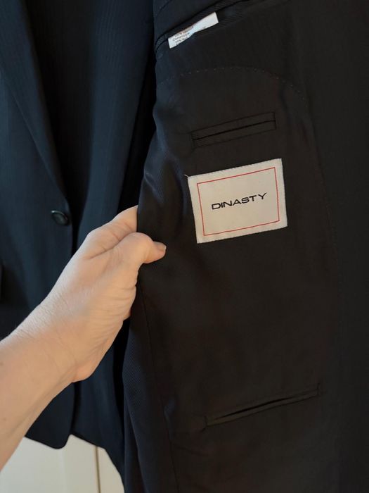 Costum elegant - negru, lana plus matase. impecabil