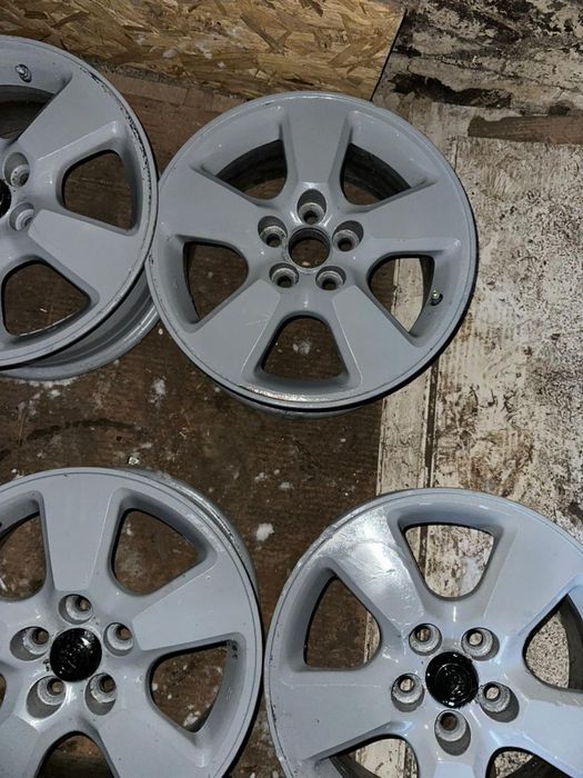 Диски R15, цена 80000тенге.