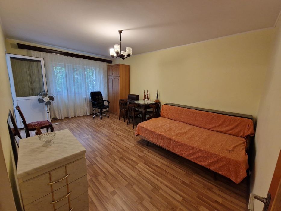 Închiriez apartamant 2 camere in zona Gorjului!