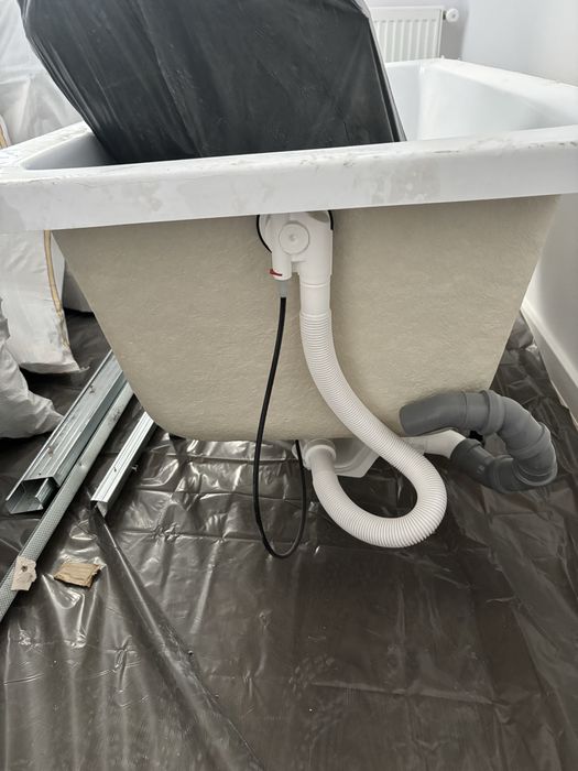 Vand cada de baie Neo si baterie cada Roca