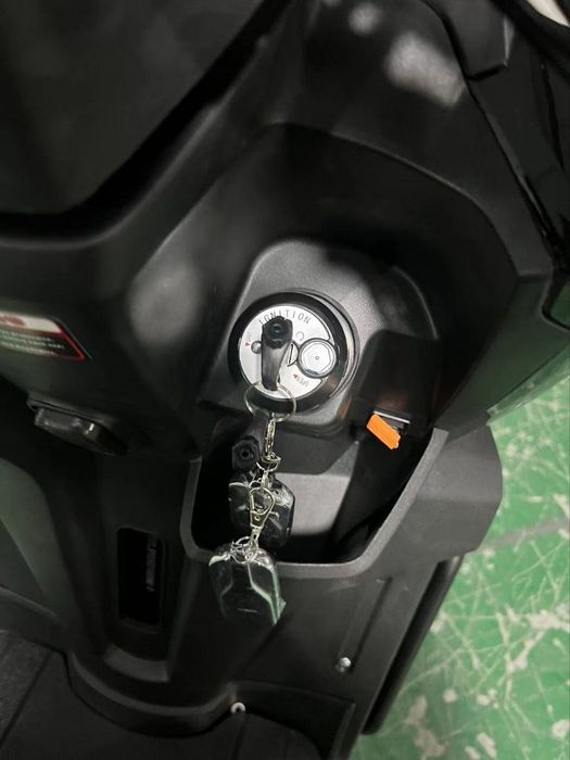 Новый скутер в коробке 150 кубов Скидка до 25 12 25  Муддатли тулов бо