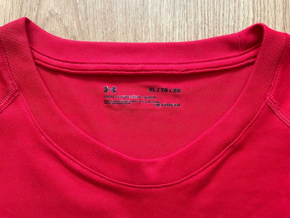 Under Armour Red Tshirt XL