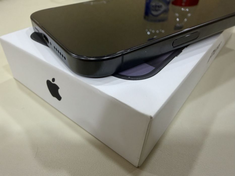 Iphone 16 pro max 1 TB esim
