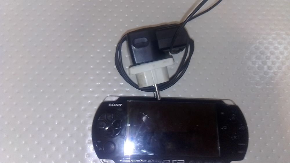 Продам PSP 1008 в нормальном состоянии