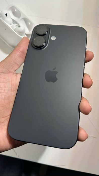 Продам iPhone 16