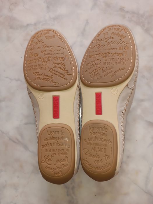 Продам женскую обувь