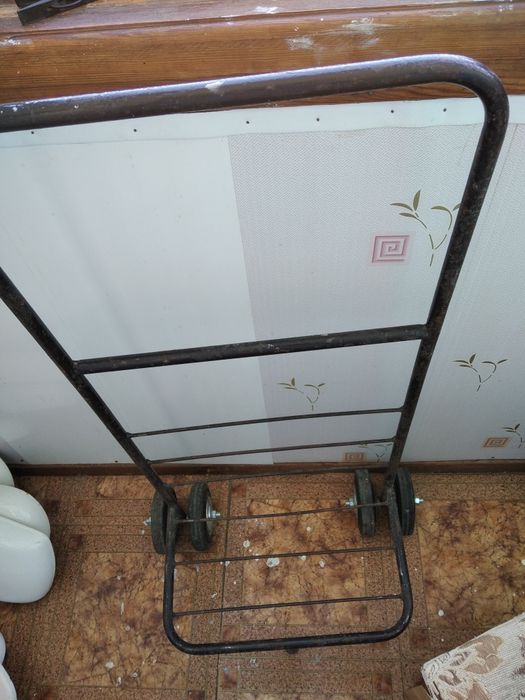 Продам металлическую тележку б/у