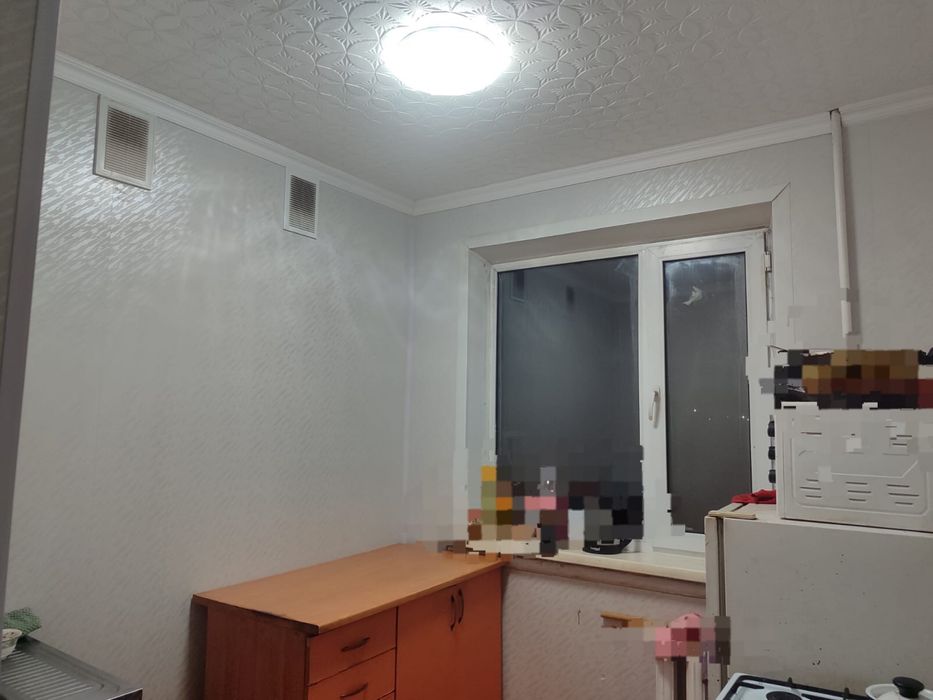 Продам 3 комнатный кварт.