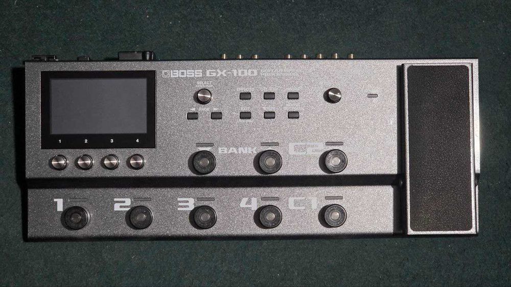 Гитарный процессор эффектов Boss GX-100 с Bluetooth-адаптером и сумкой