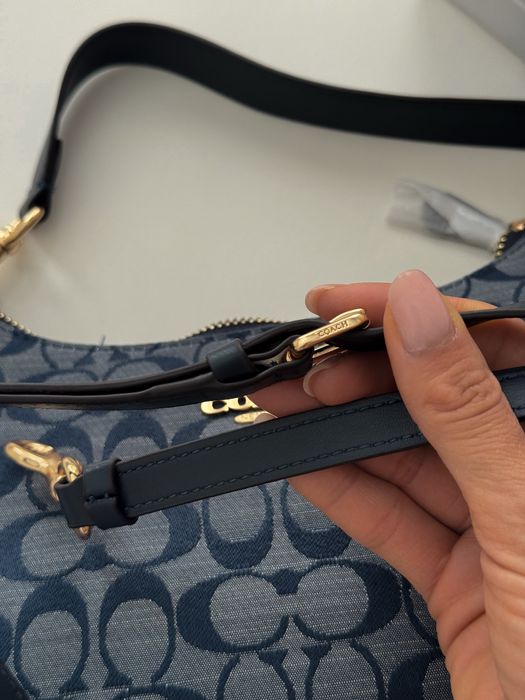 Продам сумку Coach Shoulder/Crossbody